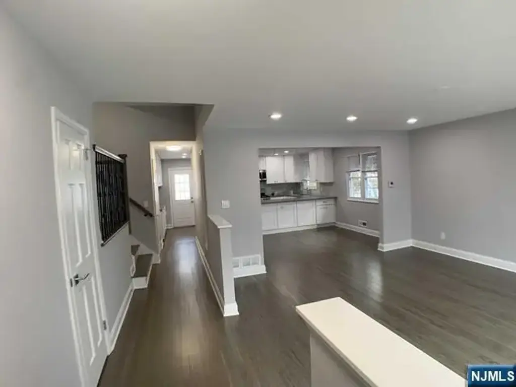 1050 Harvard, Fort Lee