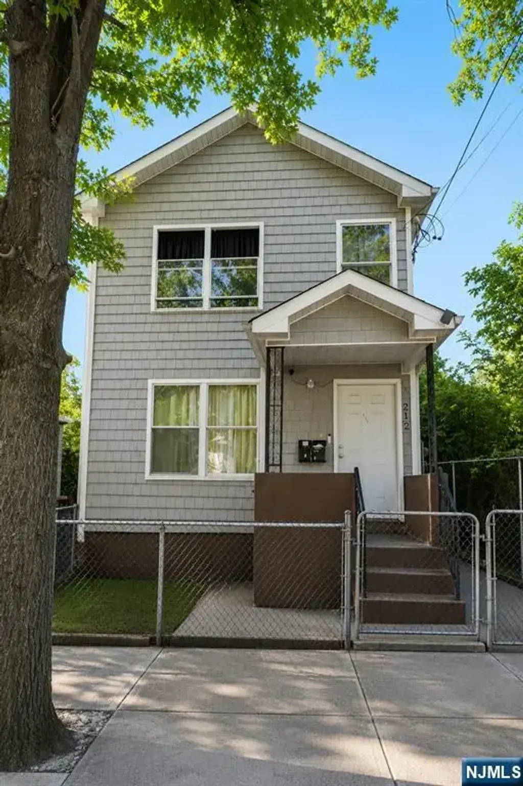 212 N 1st Street, Paterson