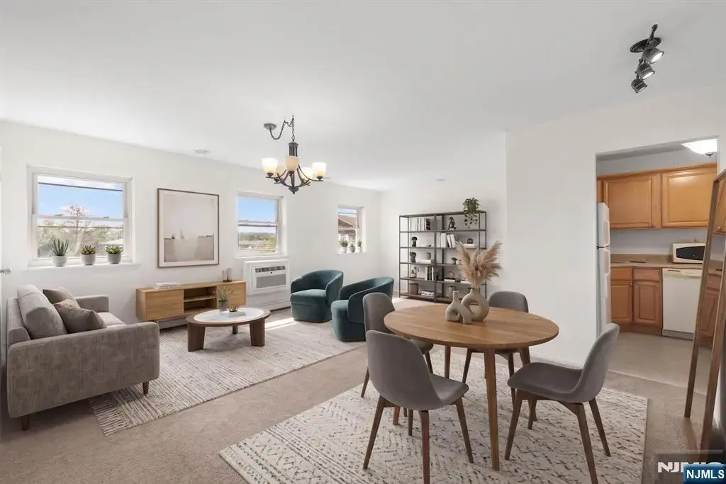 25 River Road 26, Nutley