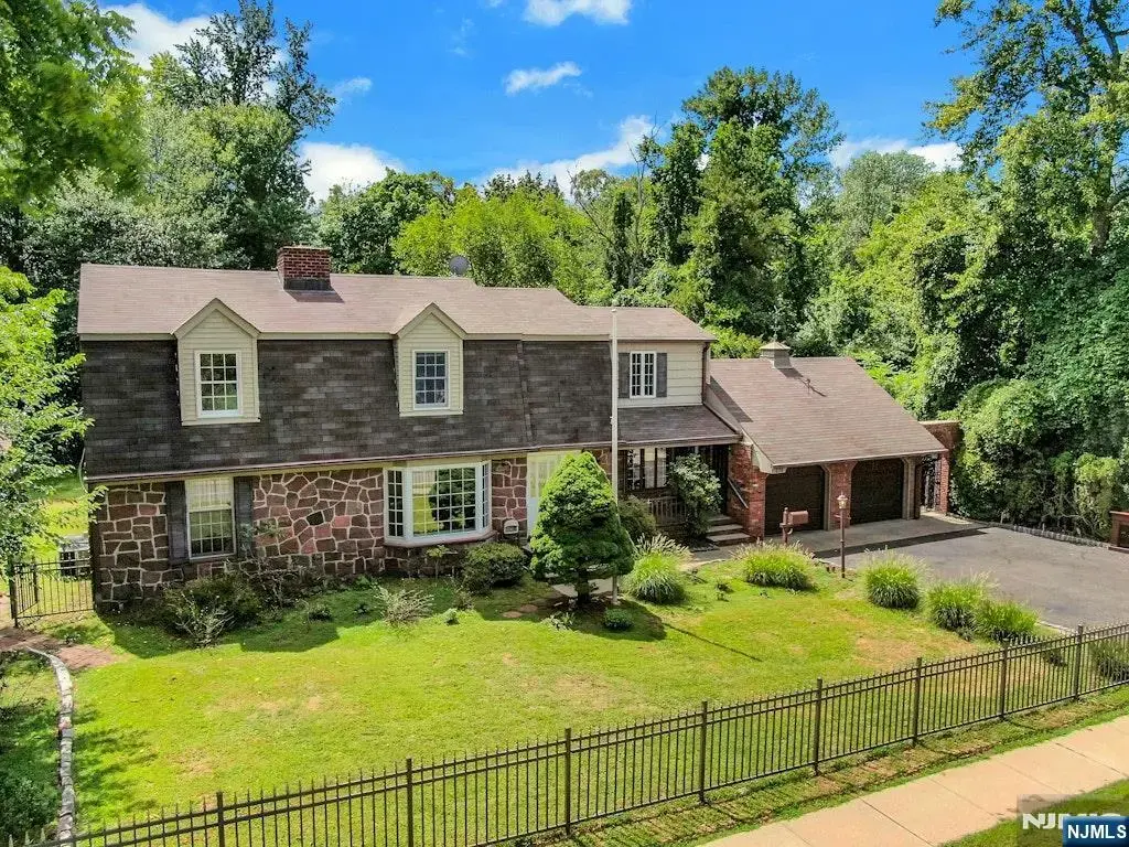 270 High Street, Closter