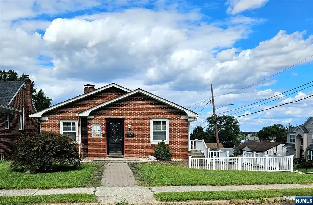 1 Snapper Avenue, South River
