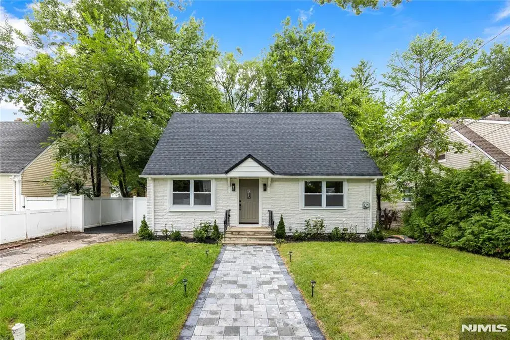 253 Intervale Road, Teaneck