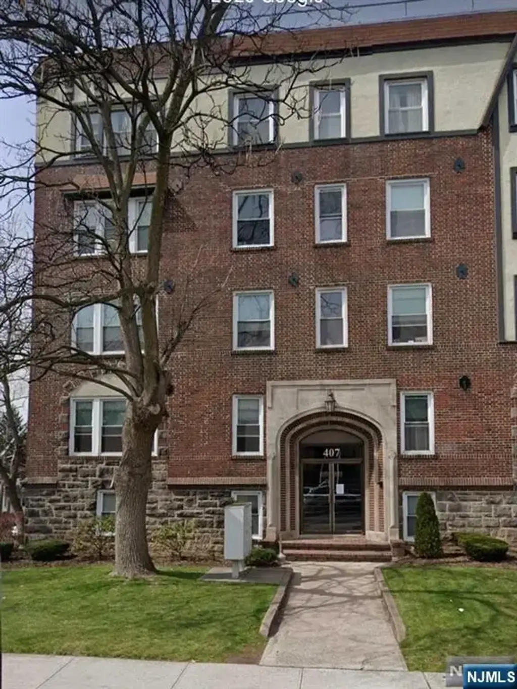 407 Highland C1, Palisades Park