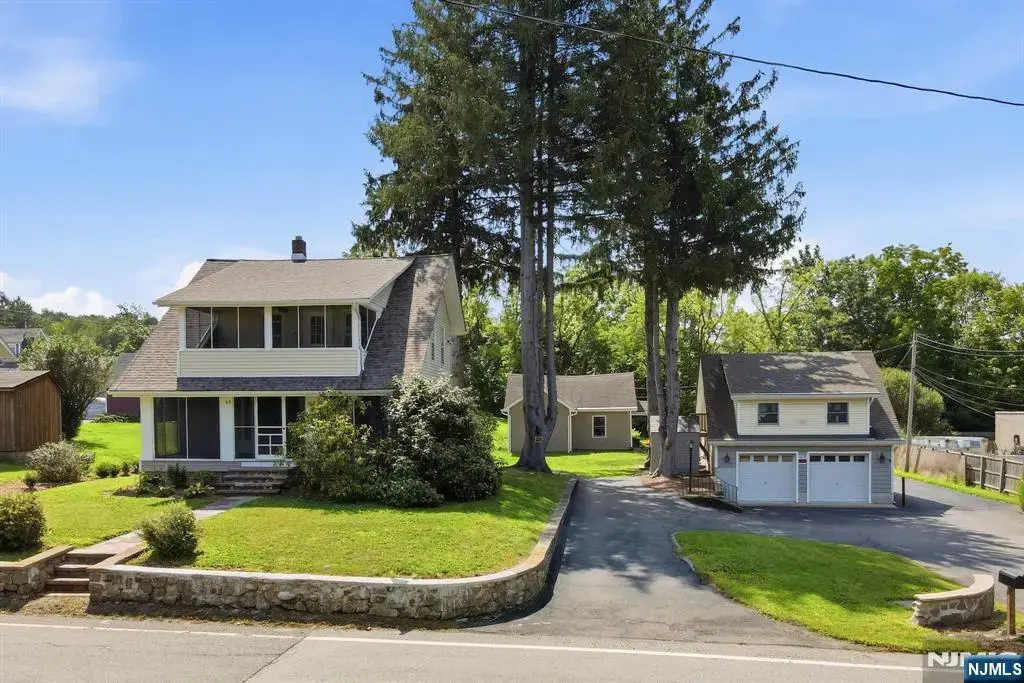 58-60 Marshall Hill Road, West Milford