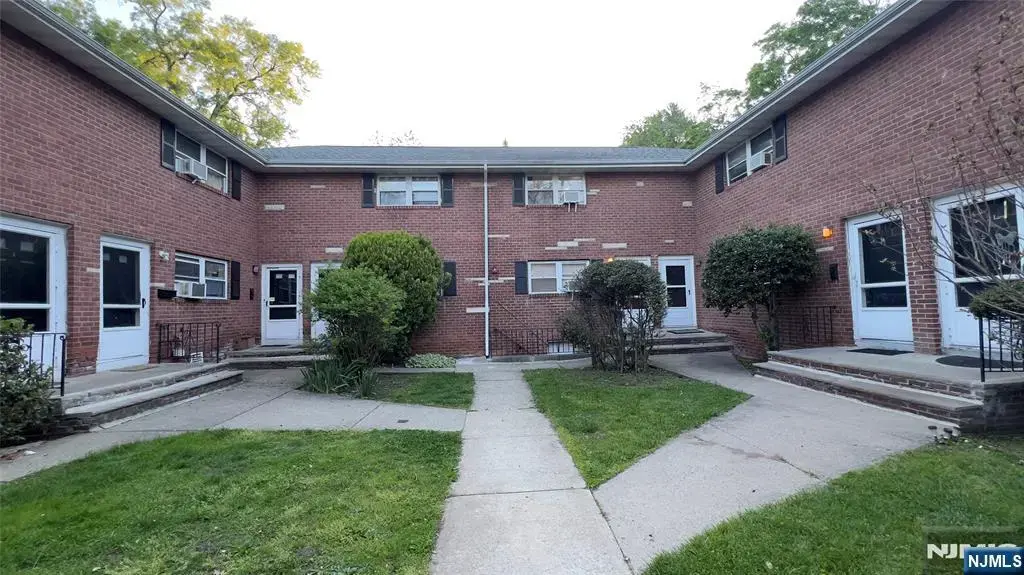 295 Tenafly I, Tenafly