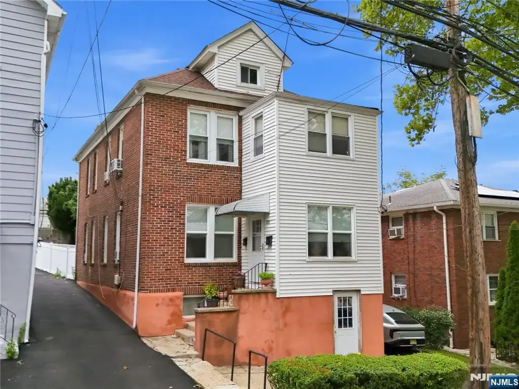 100 Hancox Avenue, Nutley
