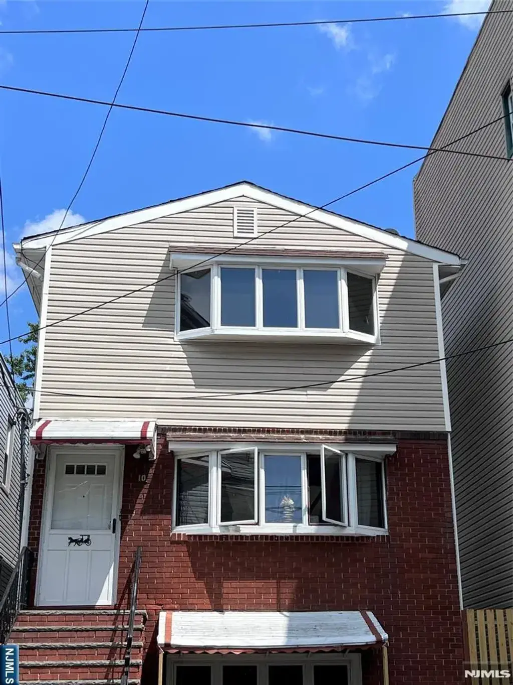 10 Roosevelt Terrace, Irvington
