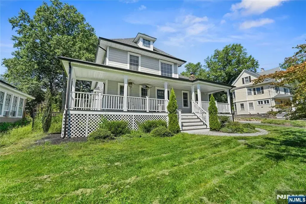 390 Prospect, Glen Rock