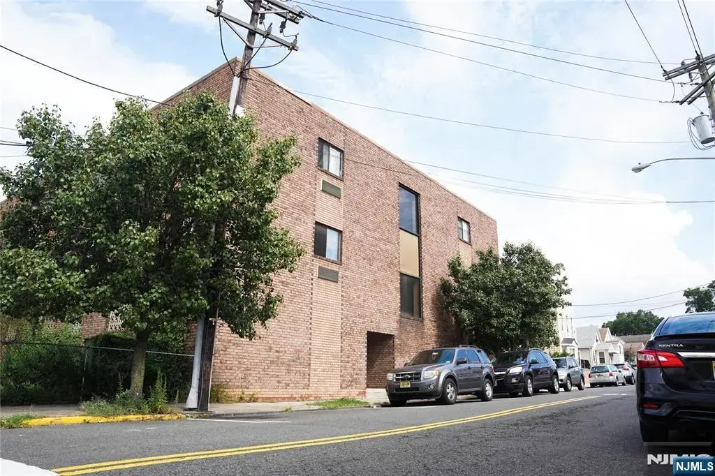 3900 Liberty 1a, North Bergen