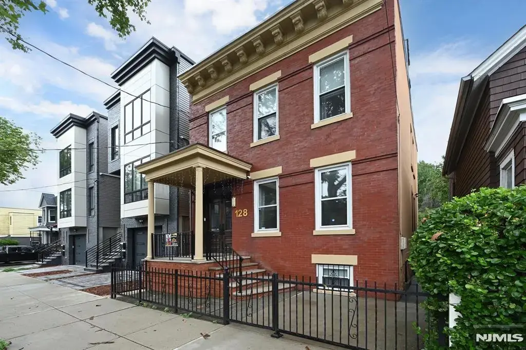 128 Sherman Place, Jersey City