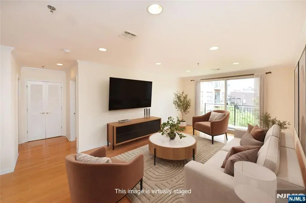 659 1st Street 413, Hoboken