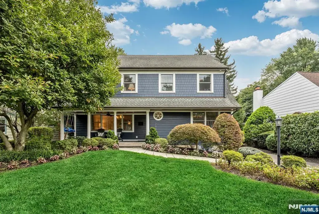 200 Katherine Road, Ridgewood