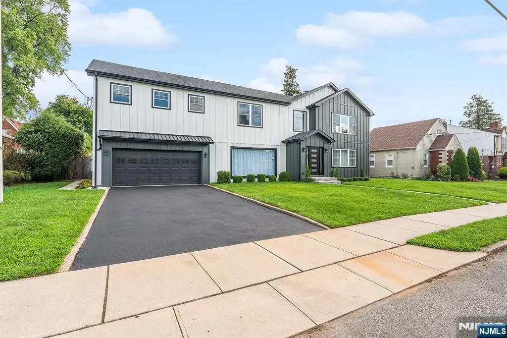 2-25 Kenneth Avenue, Fair Lawn