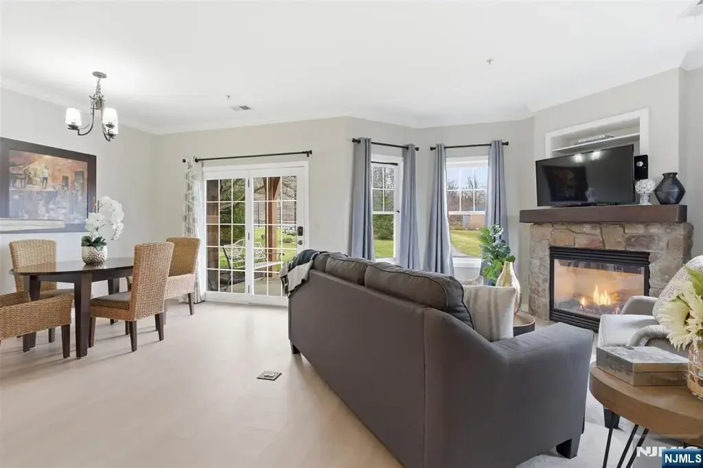 2 Pine Crescent 14, Vernon