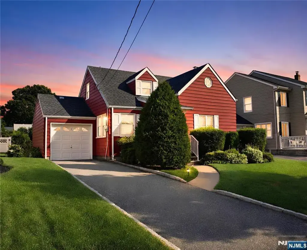 138 11th Street, Wood Ridge