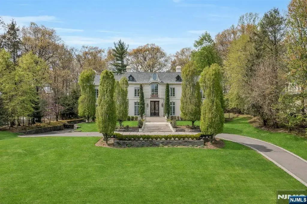 501 Timberline Drive, Franklin Lakes
