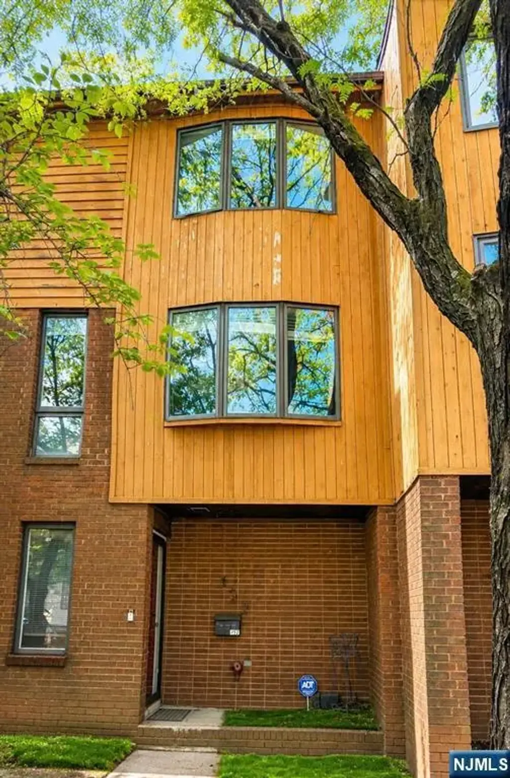 152 George Street, New Brunswick