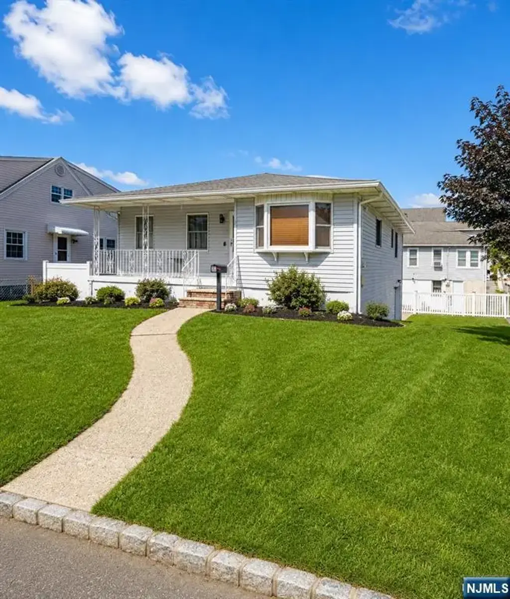 26 Coney Road, Little Falls