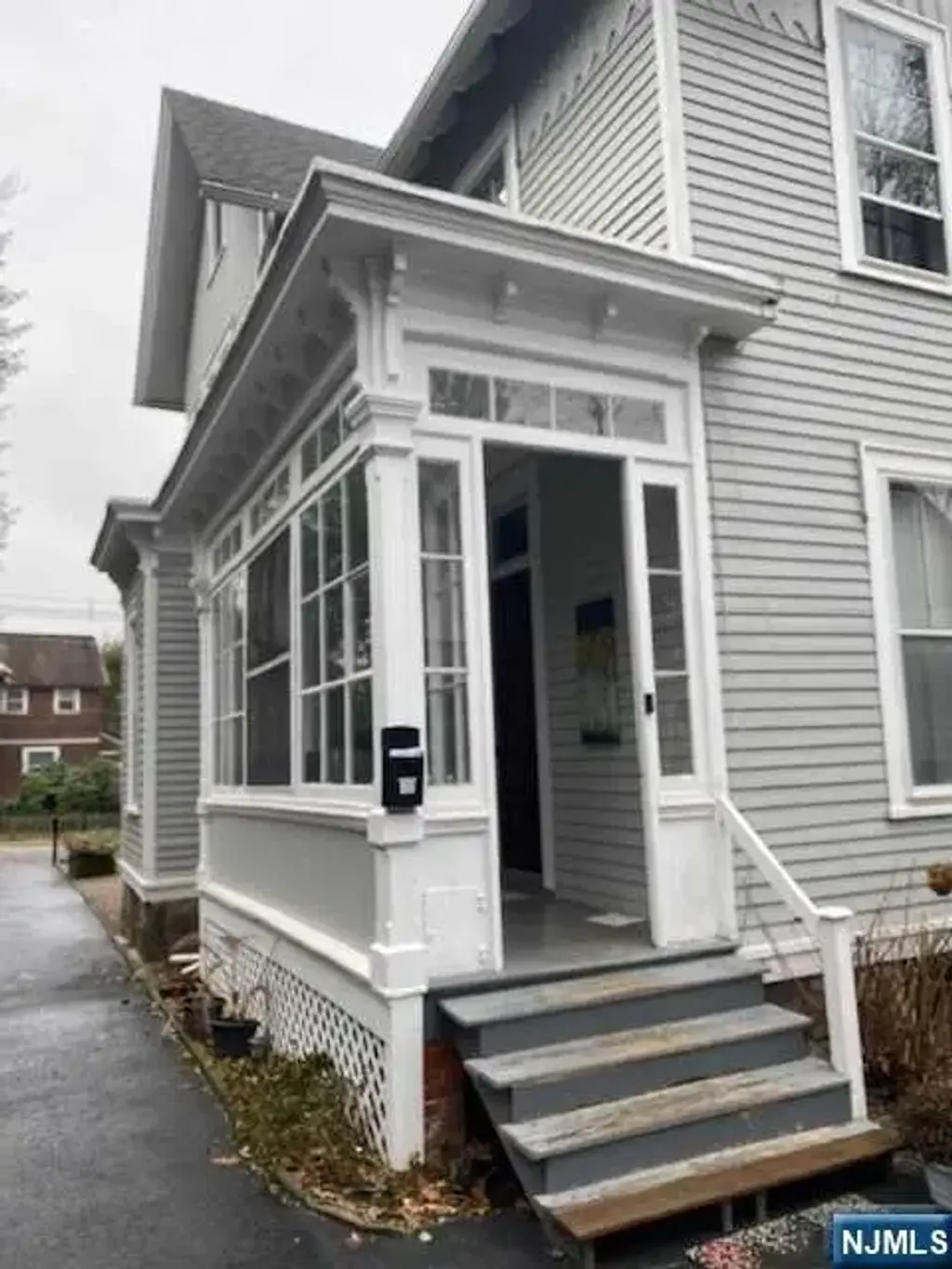 69 E Hamilton Rear, Englewood