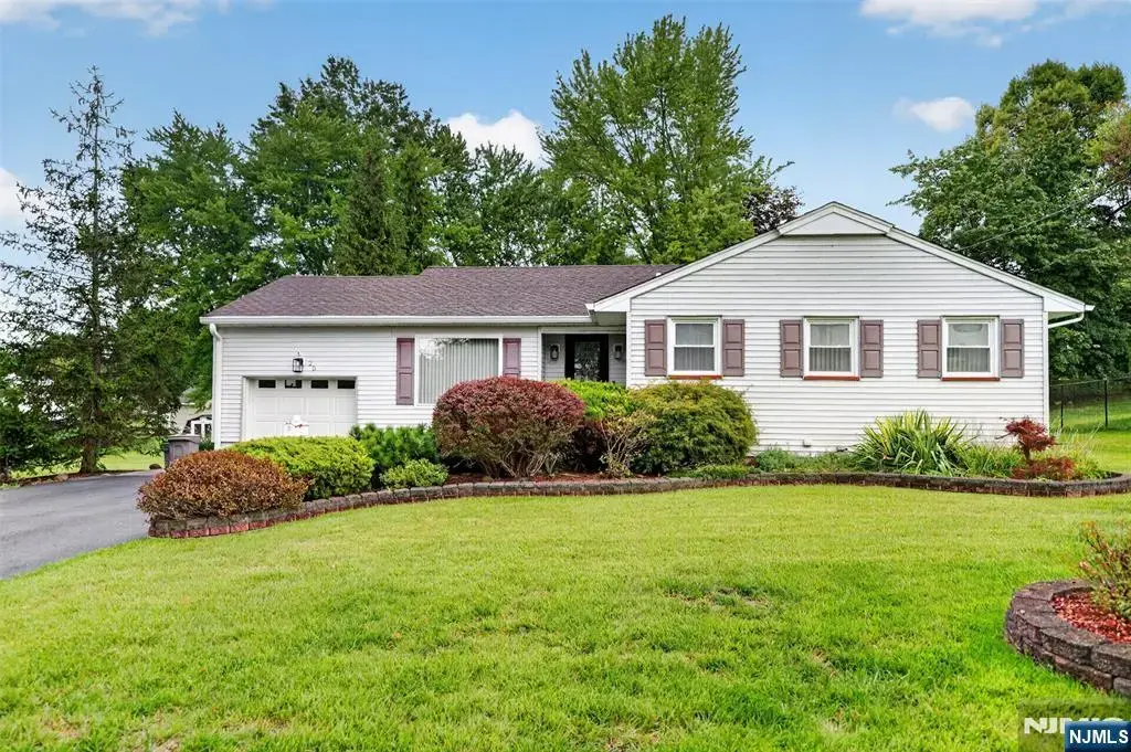 25 Normandy Drive, Wayne