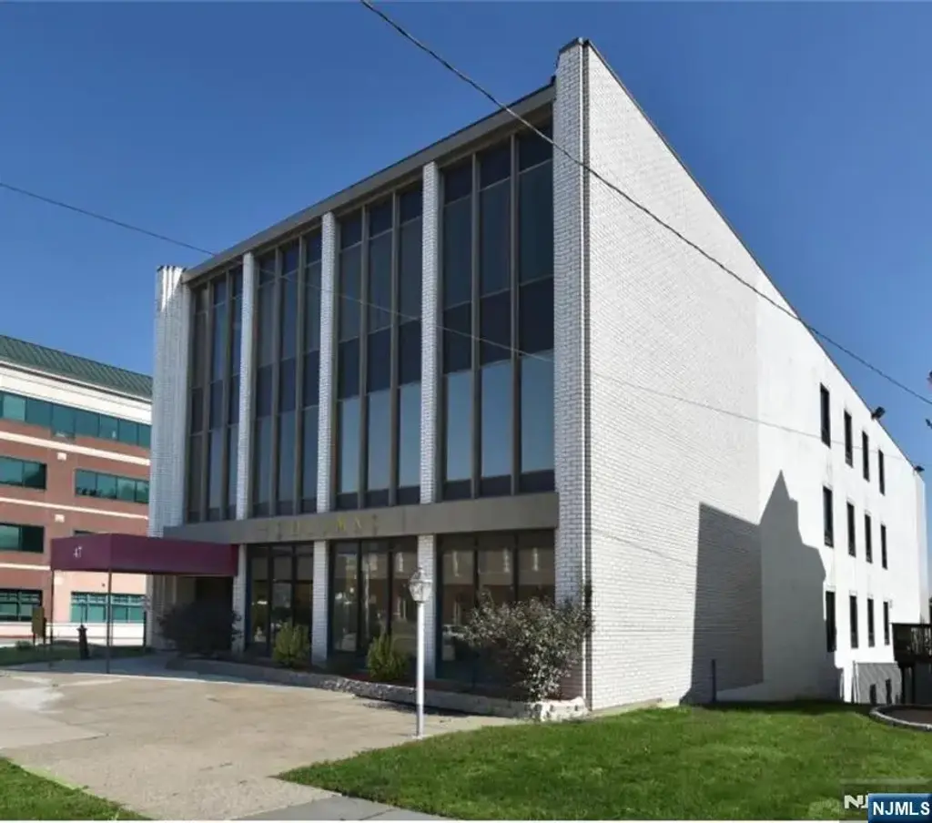 47 Orient 1d, Rutherford