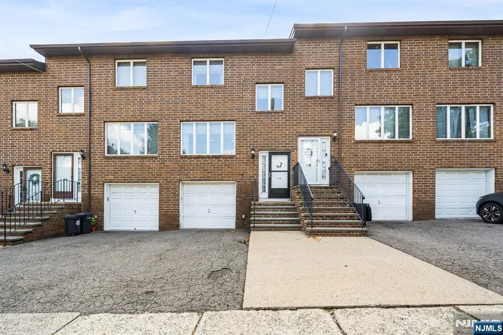 146 Main Street A04, East Rutherford