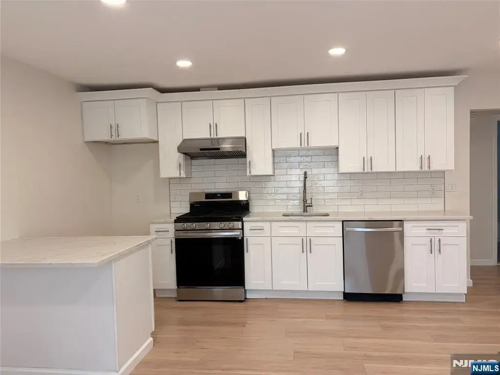 291 Garibaldi #13, Lodi