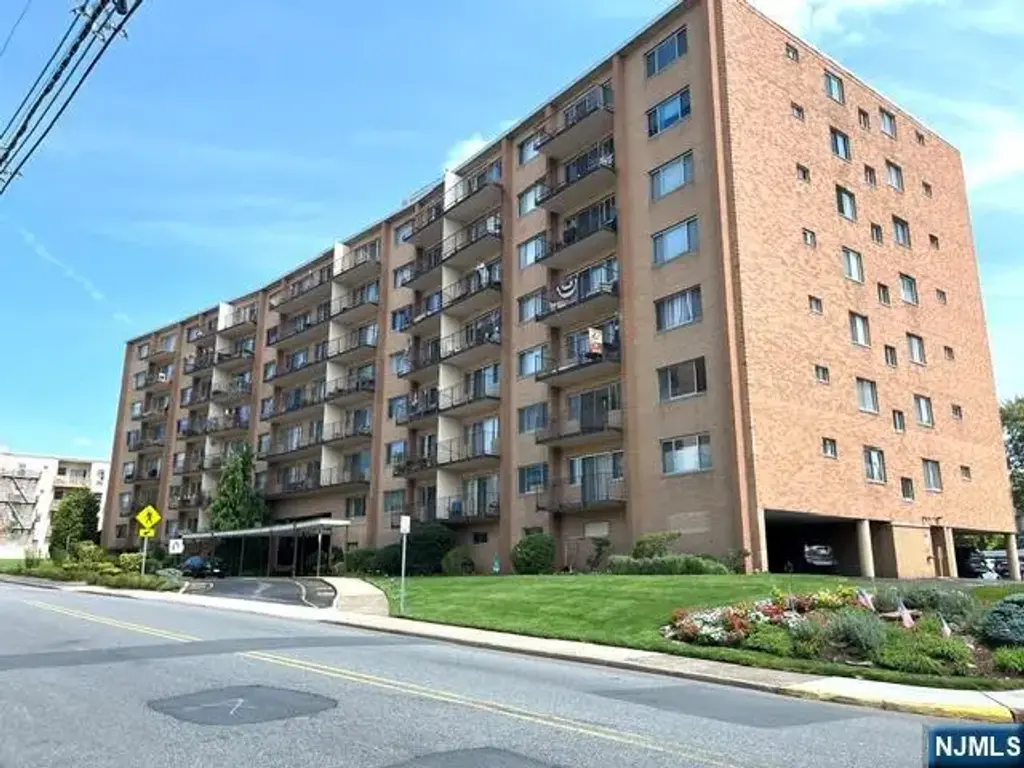 265 Main 107, Ridgefield Park
