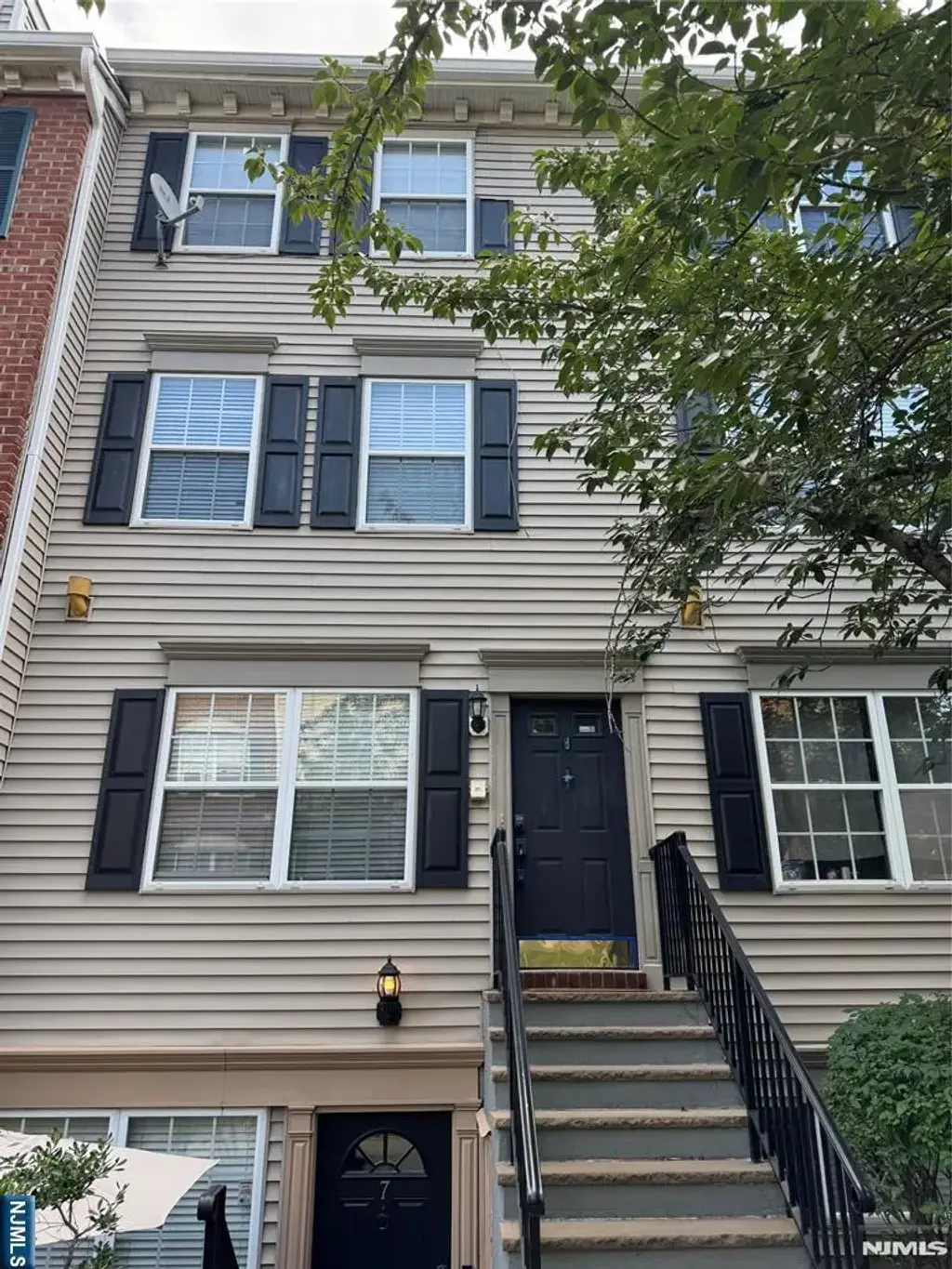 8 Vaughan Drive, Newark
