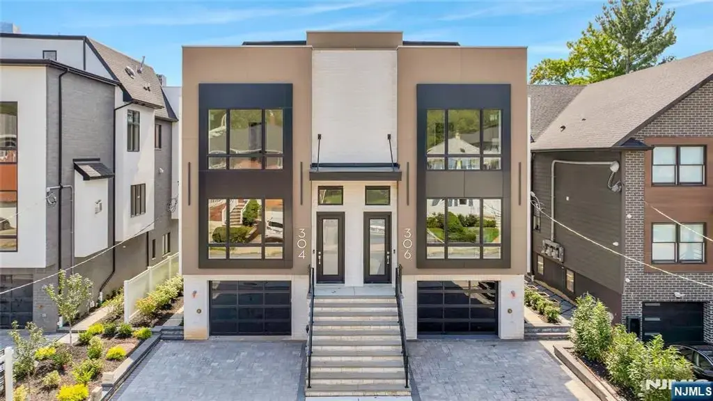 306 Coolidge Avenue, Fort Lee