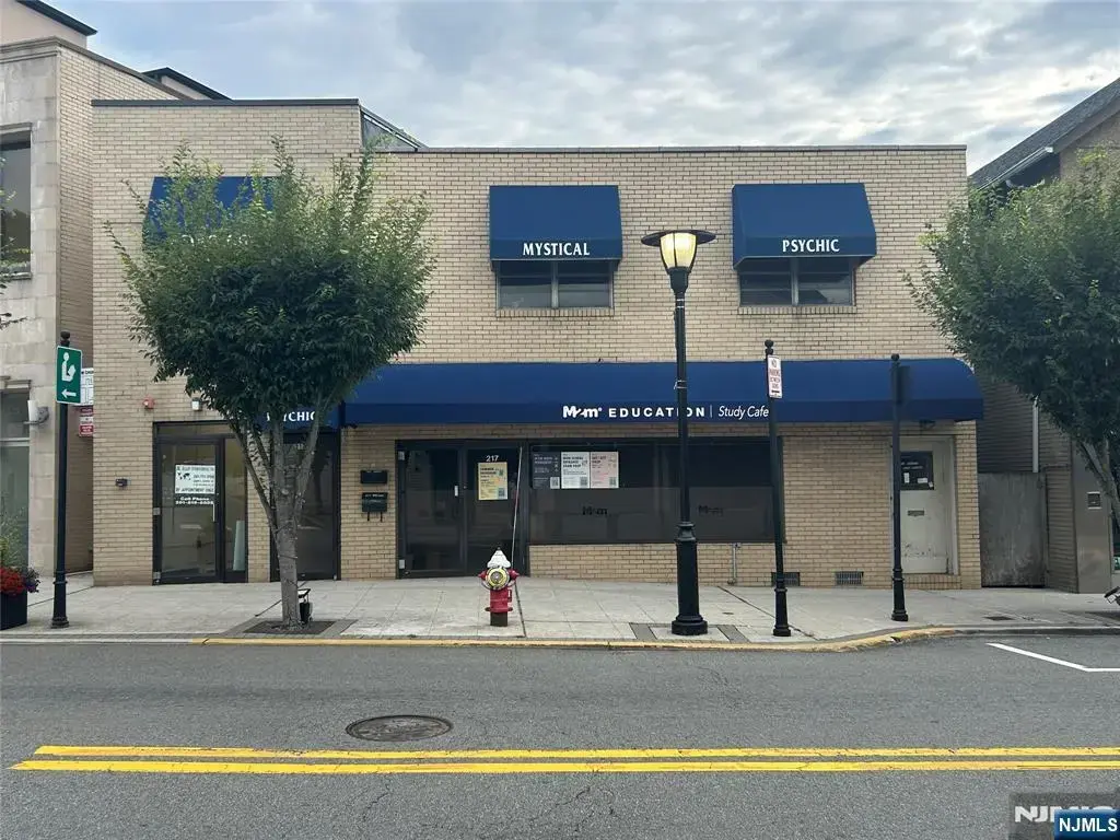 217 Main Street 217 A & 217 C, Fort Lee