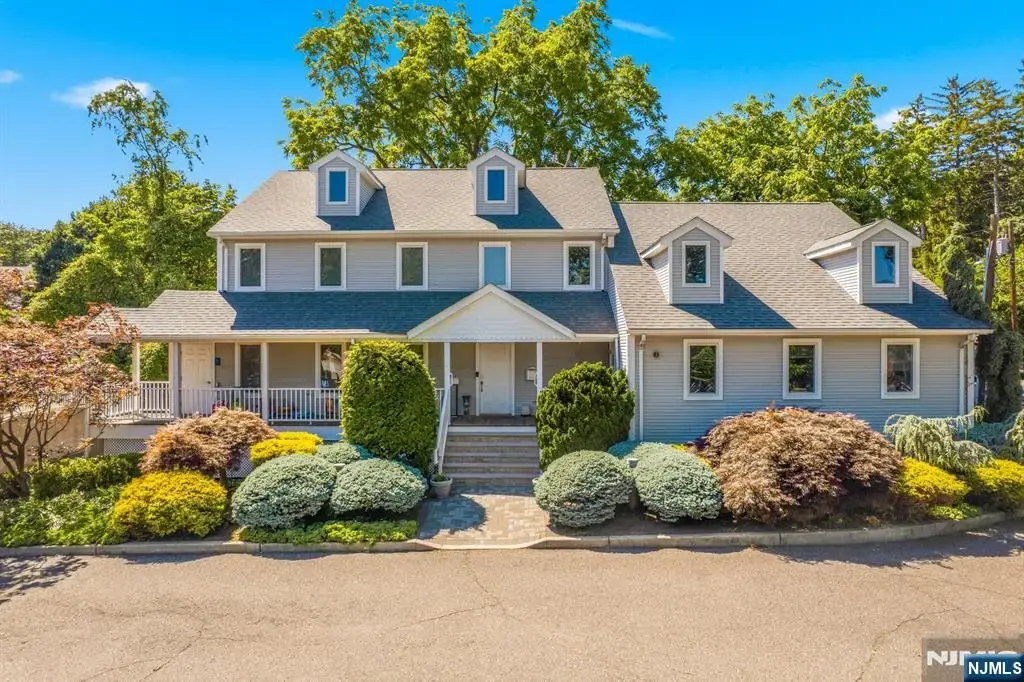 646 Teaneck Road, Teaneck