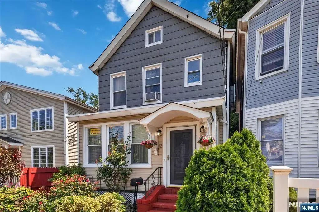12 Maple Street, Garfield