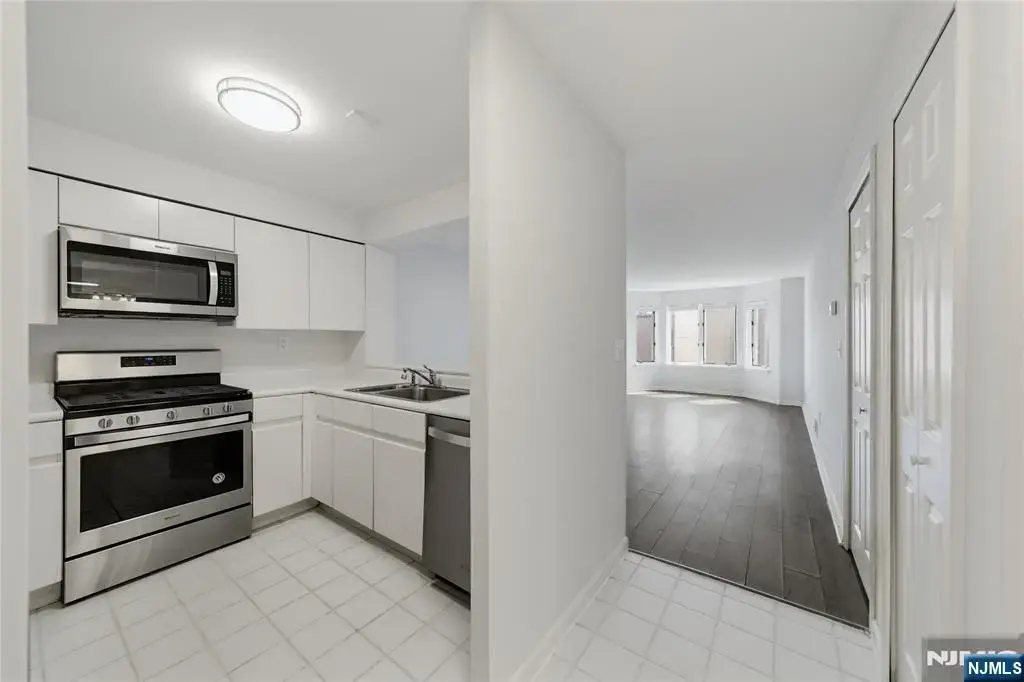 503 Hancock Court 503, Edgewater
