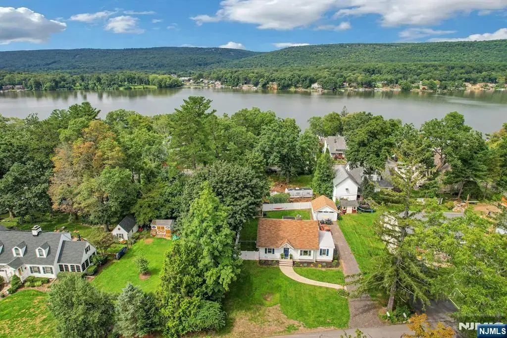 58 Ramapo Road, West Milford