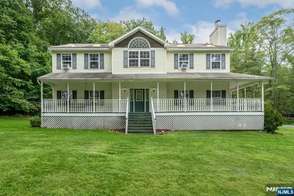 34 Highland Avenue, Green
