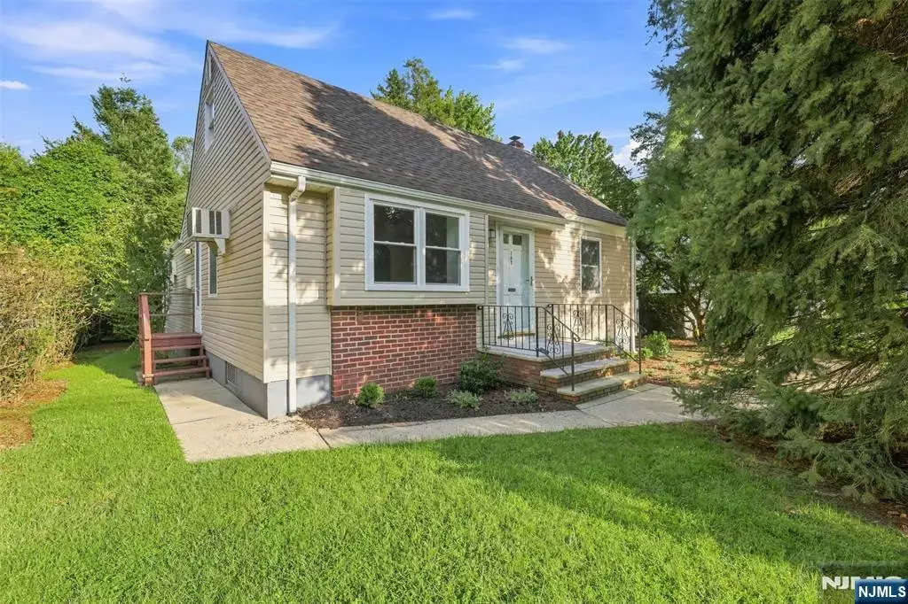 182 14th, Cresskill