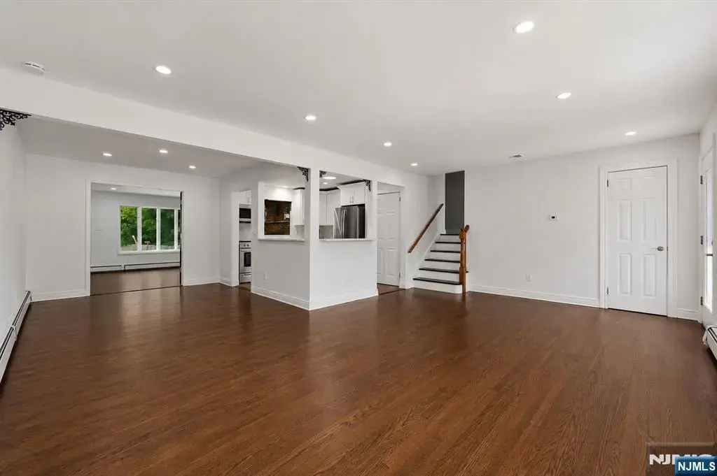 251 W Midland, Paramus