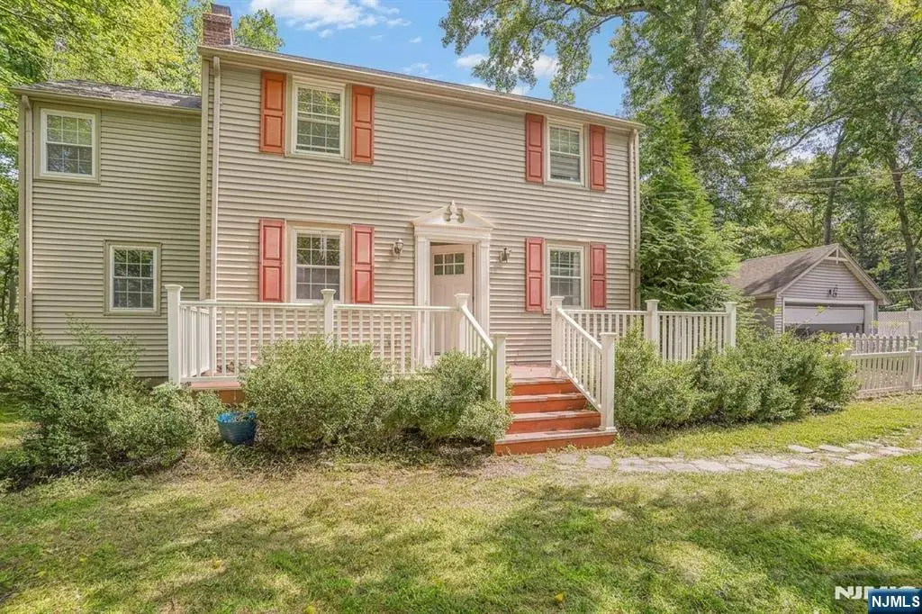 51 Julia Street, Closter