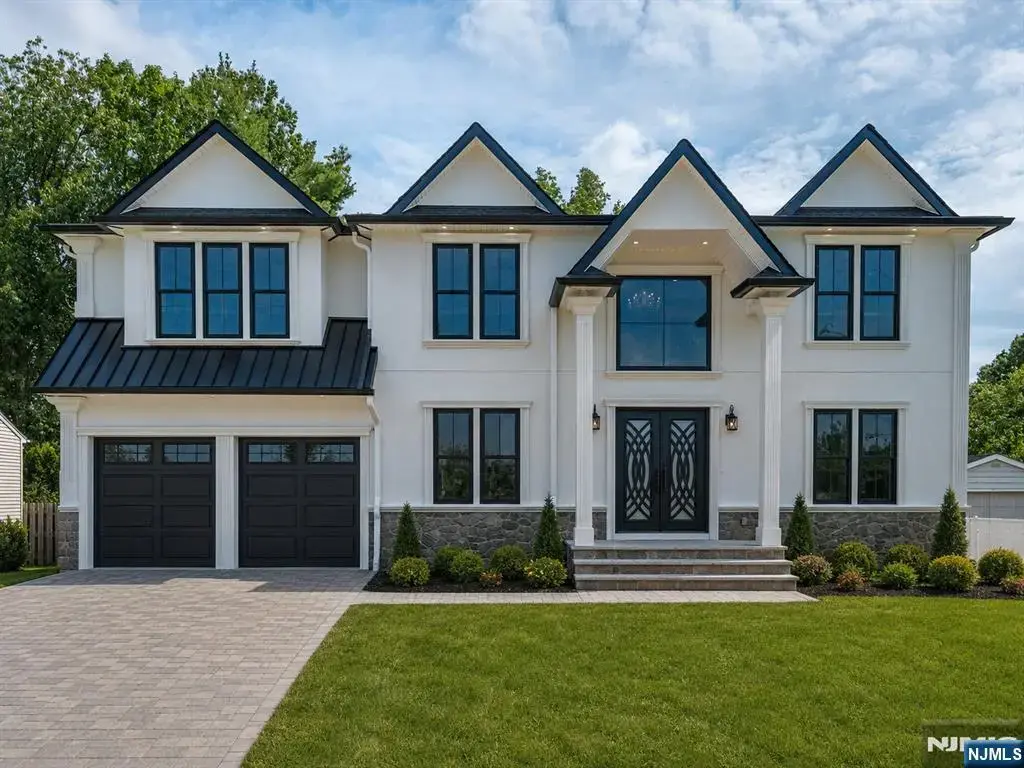 412 Gregory Road, Paramus