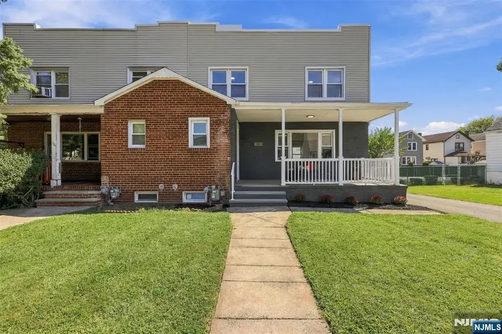 94 Ligham Street, Belleville