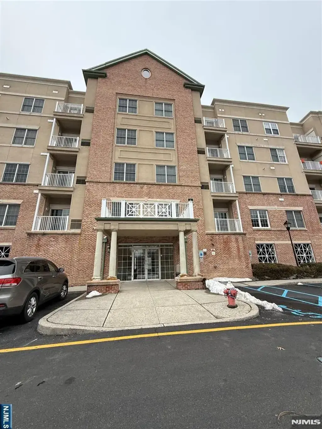 1203 Windsor Park Court 203, Englewood