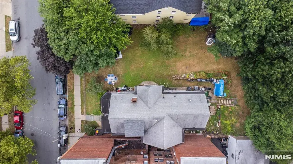 247 Hope Avenue, Passaic