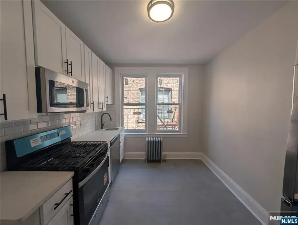 173-179 Madison C5, Passaic