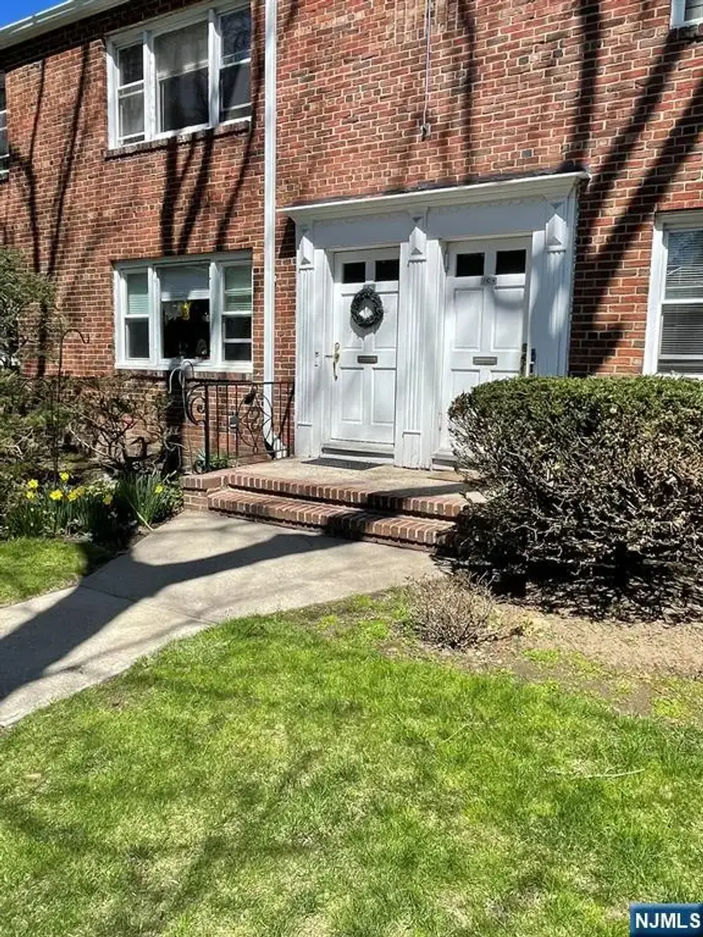 151 E Palisade Avenue C2, Englewood