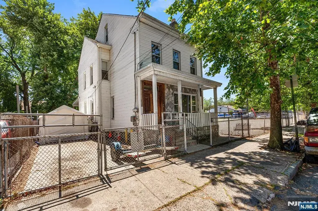 116-118 1st Street, Paterson