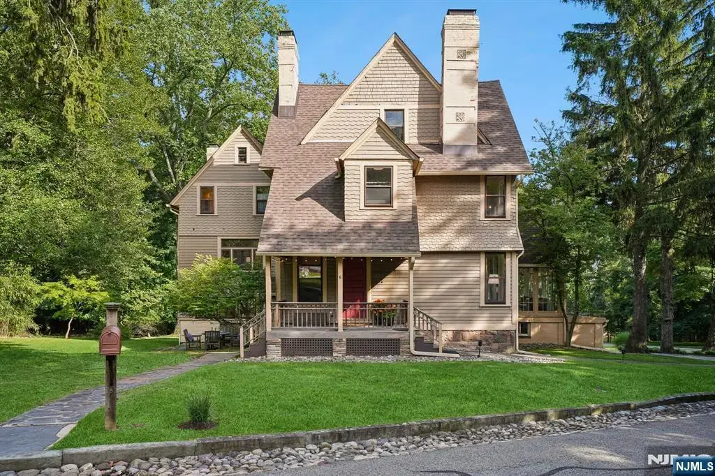 6 Edgehill Road, West Orange