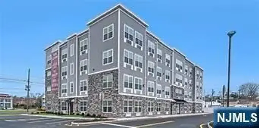 480 Paterson 106, East Rutherford