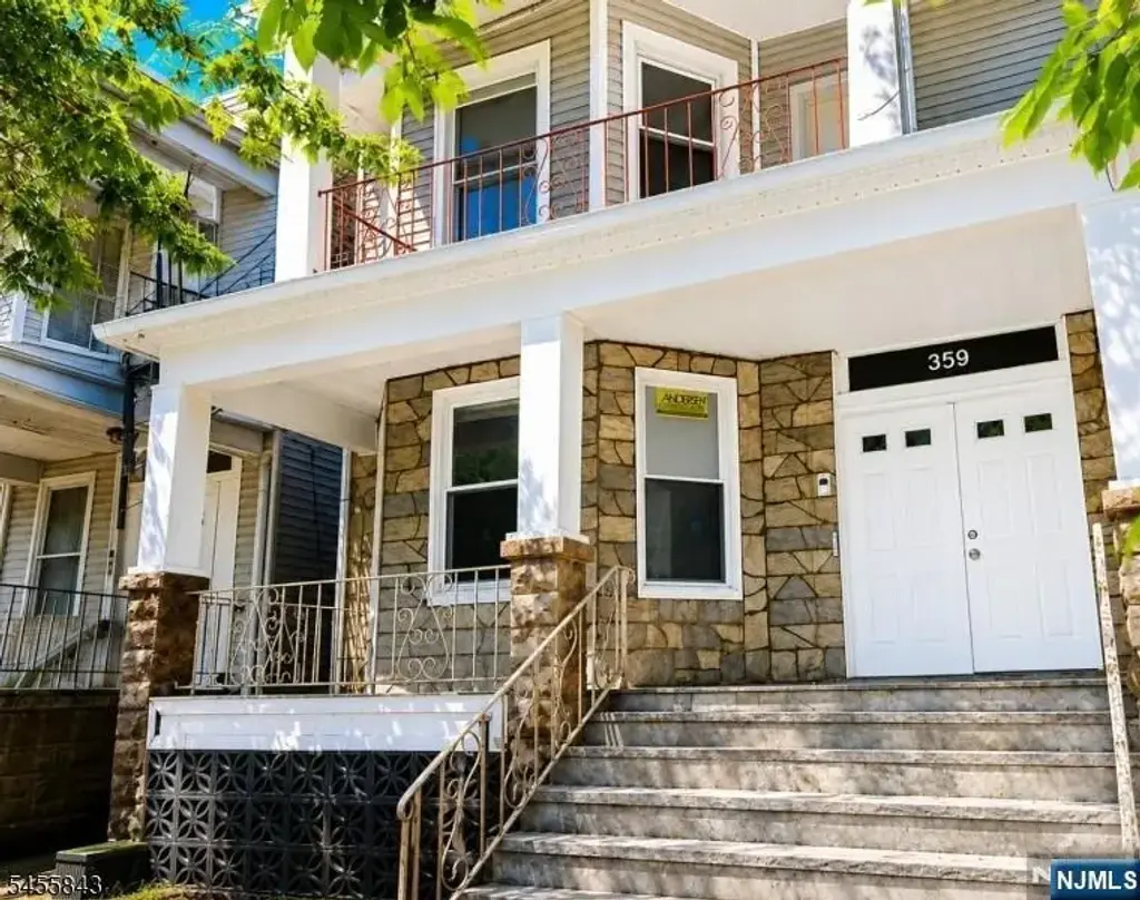 359 19th, Newark