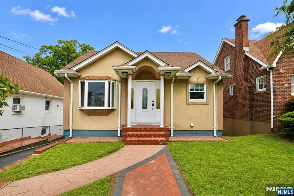 146 Liberty Avenue, Belleville
